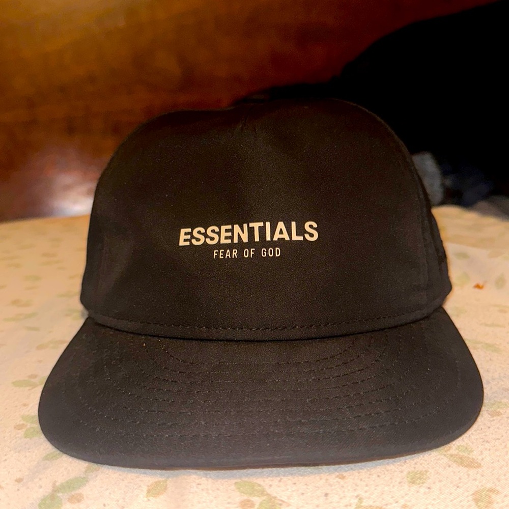 Basically brand new essentials strap back in black